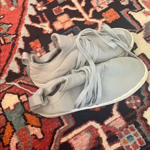 Steve Madden sneakers